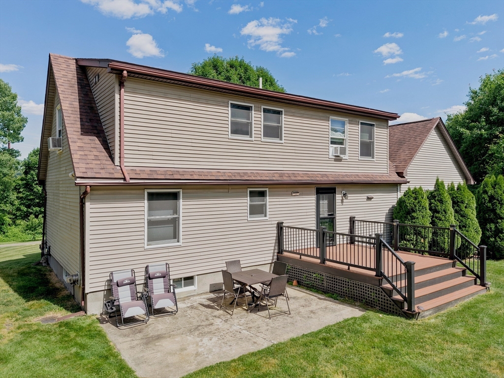 274 Strong Street Amherst, MA 01002 - Photo 31 of 37