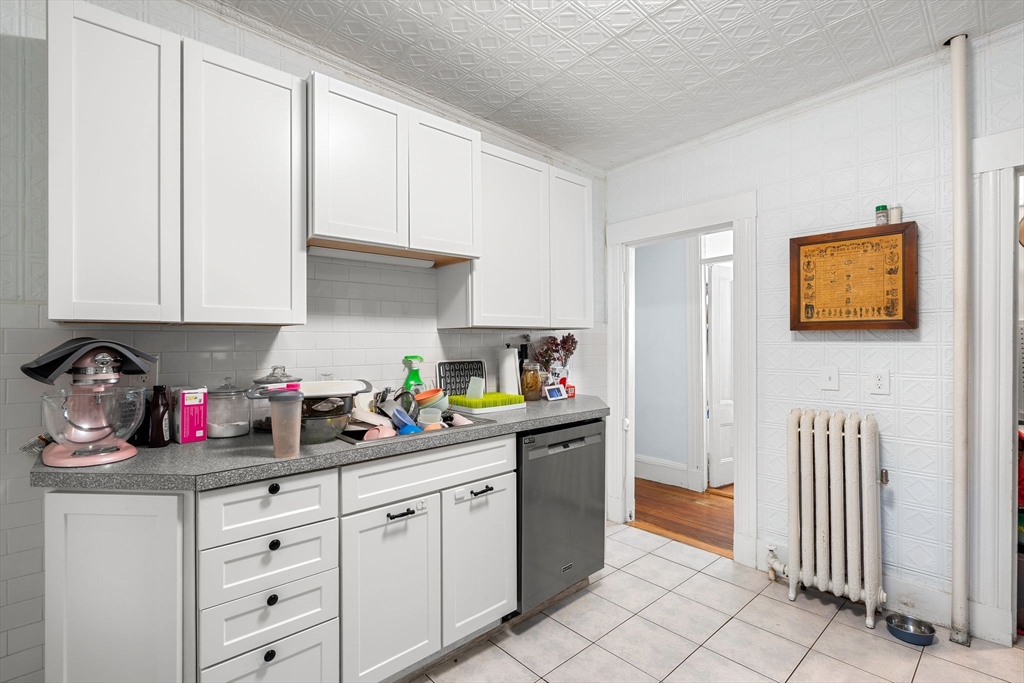 26 Parkway Road Brookline, MA 02445 - Photo 14 of 42 Gallery Image 14