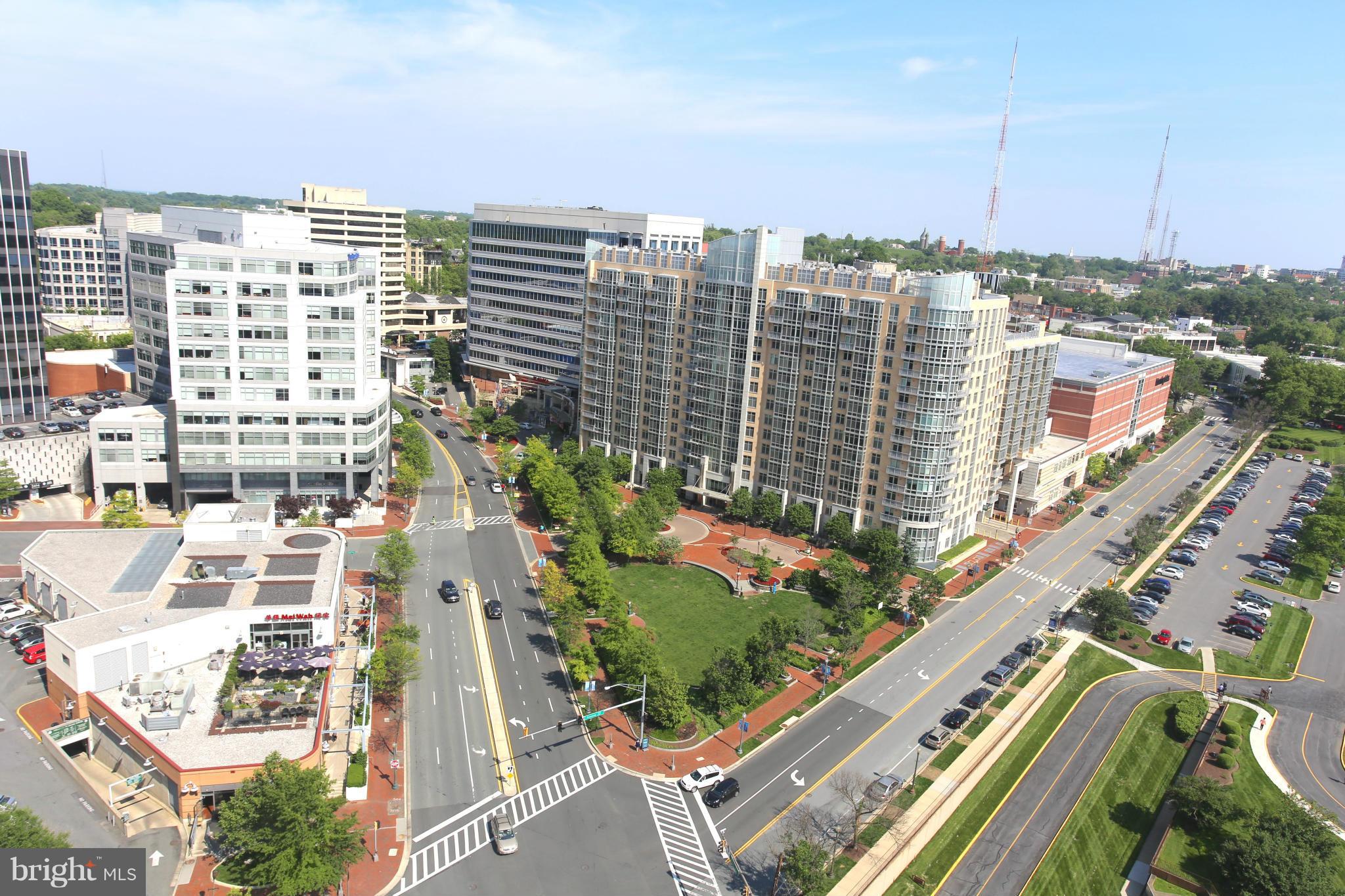 4515 Willard Avenue, Unit 704S Chevy Chase, MD 20815 - Photo 2 of 30 View of Friendship Hts/Chevy Chase