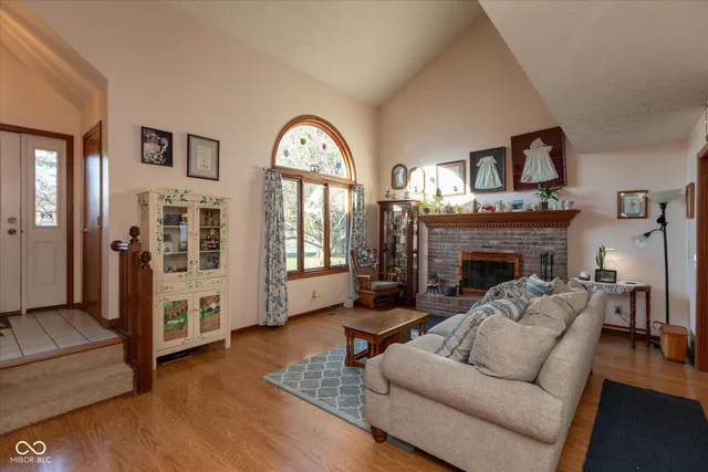 $435,000 | 1967 Rudgate Drive, Avon, IN 46123