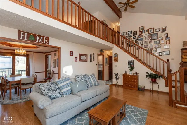 $435,000 | 1967 Rudgate Drive, Avon, IN 46123