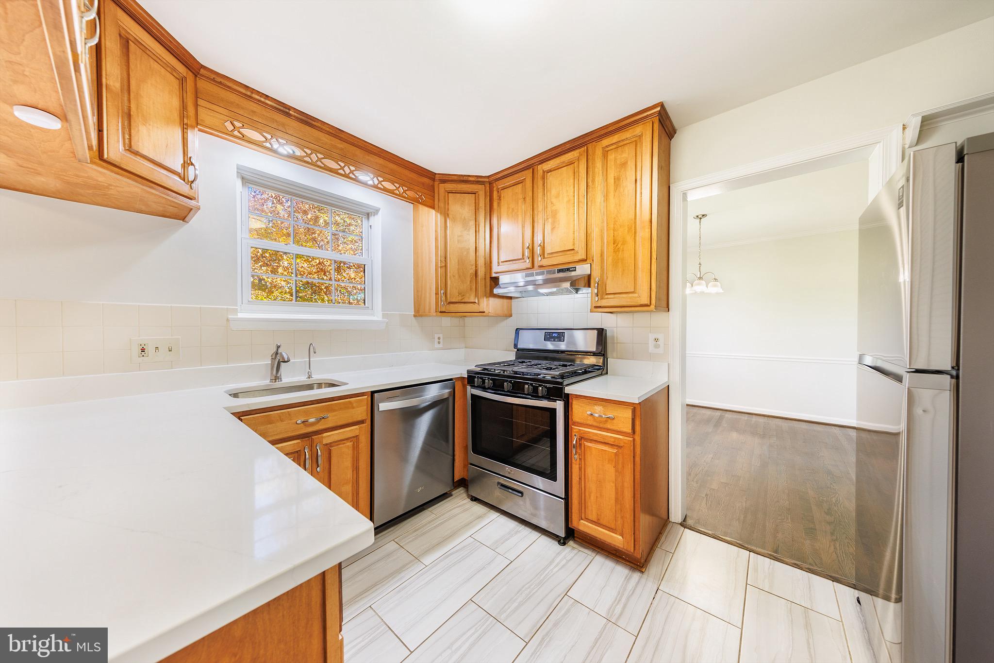 6800 Quebec Court Springfield, VA 22152 - Photo 10 of 44 Kitchen