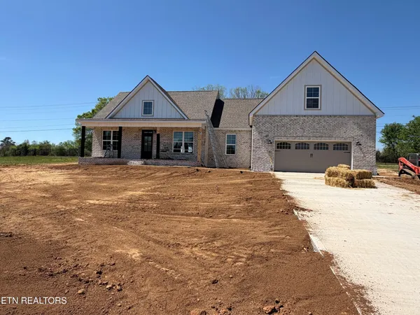 $594,900 | 5122 Aspen Avenue, Morristown, TN 37813