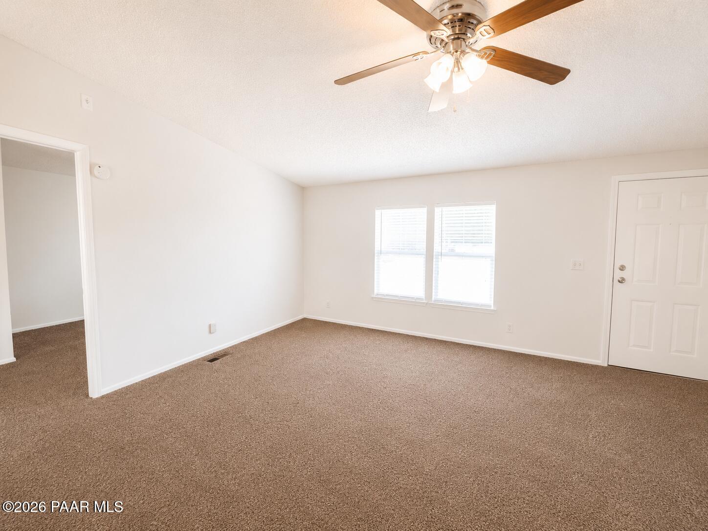 17072 East Duffers Drive Spring Valley, AZ 86333 - Photo 12 of 32 Living Room
