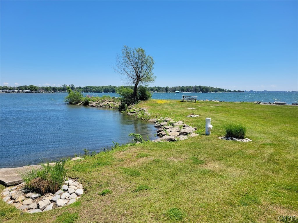 28253 Stony Point Road Cape Vincent, NY 13618 - Photo 12 of 49
