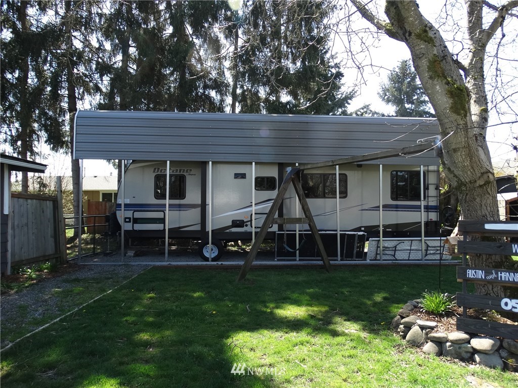 10309 Grove Road Southeast Yelm, WA 98597 - Photo 8 of 21 Gallery Image 8