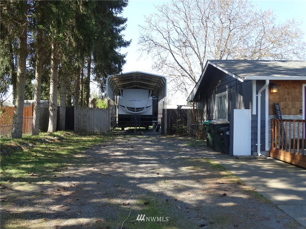 10309 Grove Road Southeast Yelm, WA 98597 - Photo 10 of 21 Gallery Image 10