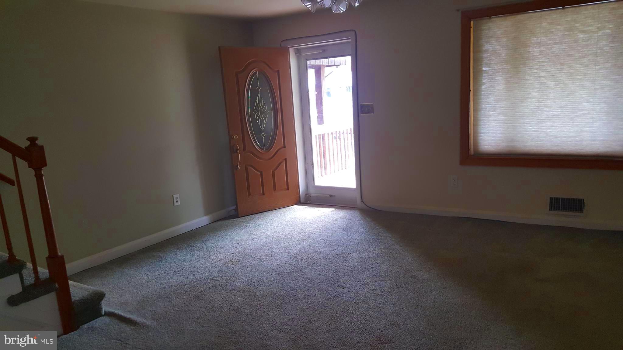 345 Grovethorn Road Middle River, MD 21220 - Photo 16 of 19 Living Room