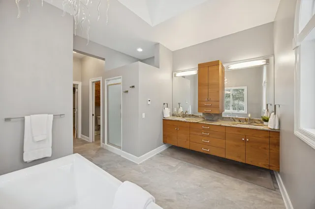 $1,295,000 | 9755 Primrose Avenue North, Stillwater, MN 55082