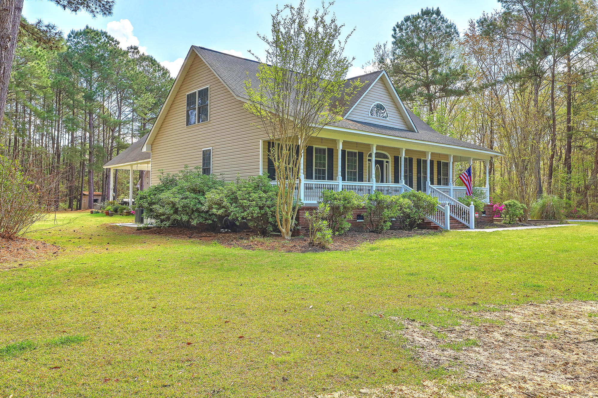 126 Sandpit Drive Ridgeville, SC 29472 - Photo 6 of 55 126 Sandpit Drive, SC 29472