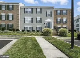 $1,750 | 107 Prosperity Avenue Southeast, Unit F, Leesburg, VA 20175