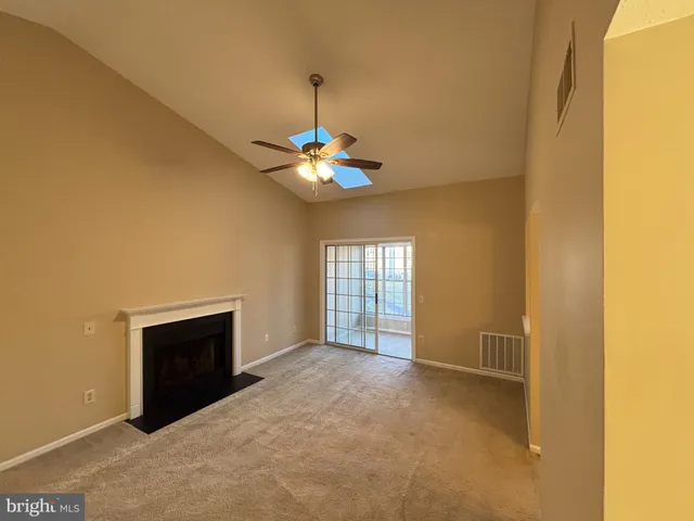 $1,750 | 107 Prosperity Avenue Southeast, Unit F, Leesburg, VA 20175