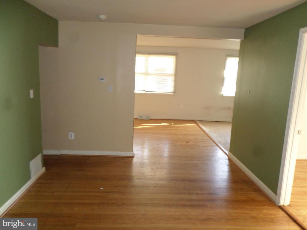 604 Beverly Road Reisterstown, MD 21136 - Photo 7 of 17 Dining Room