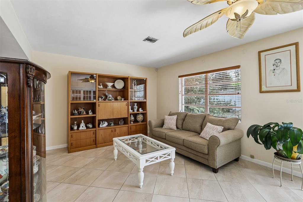 1856 Southview Road Largo, FL 33770 - Photo 5 of 27