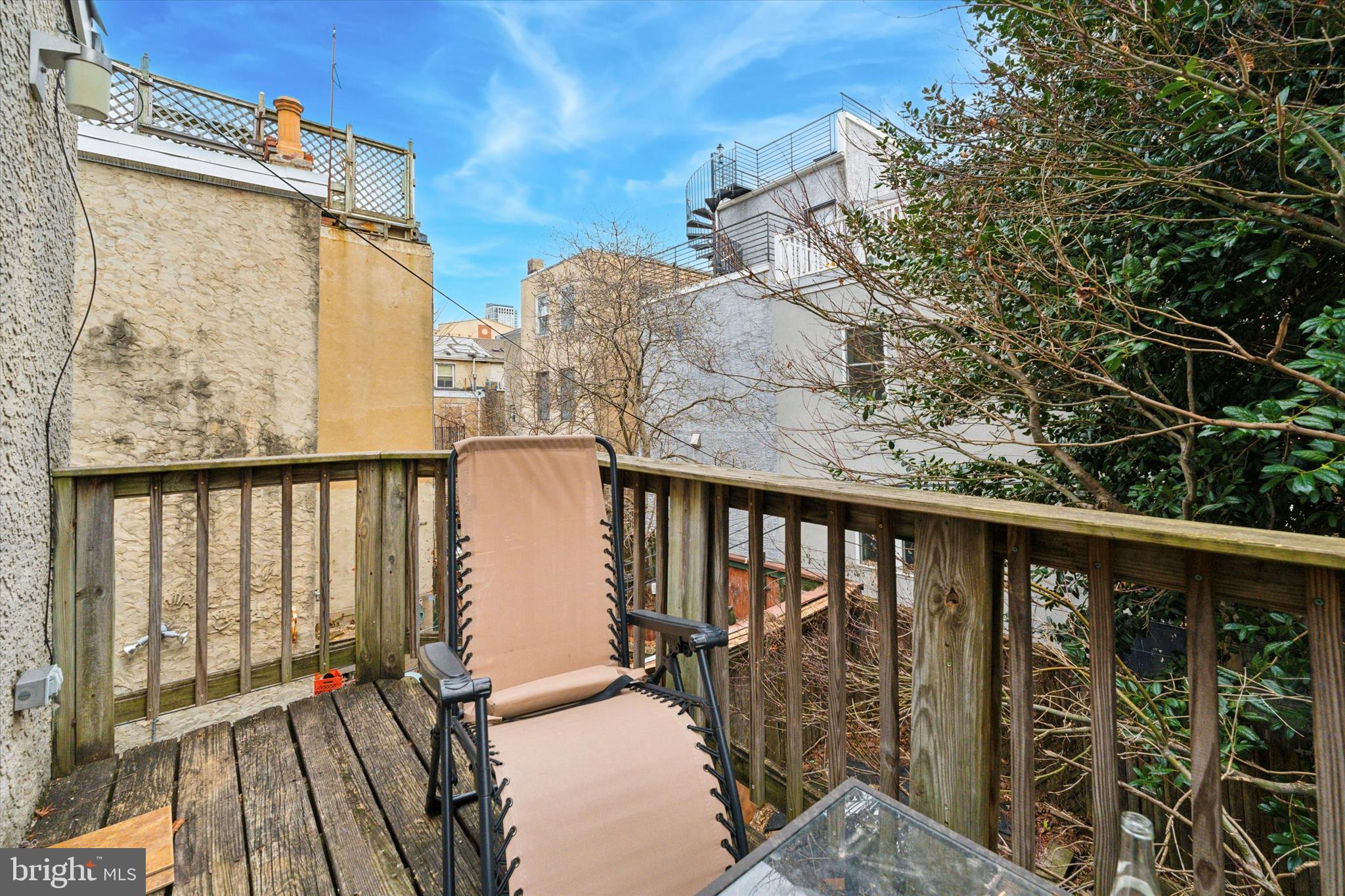 615 South 10th Street Philadelphia, PA 19147 - Photo 28 of 50 Unit 2R- Rear Deck