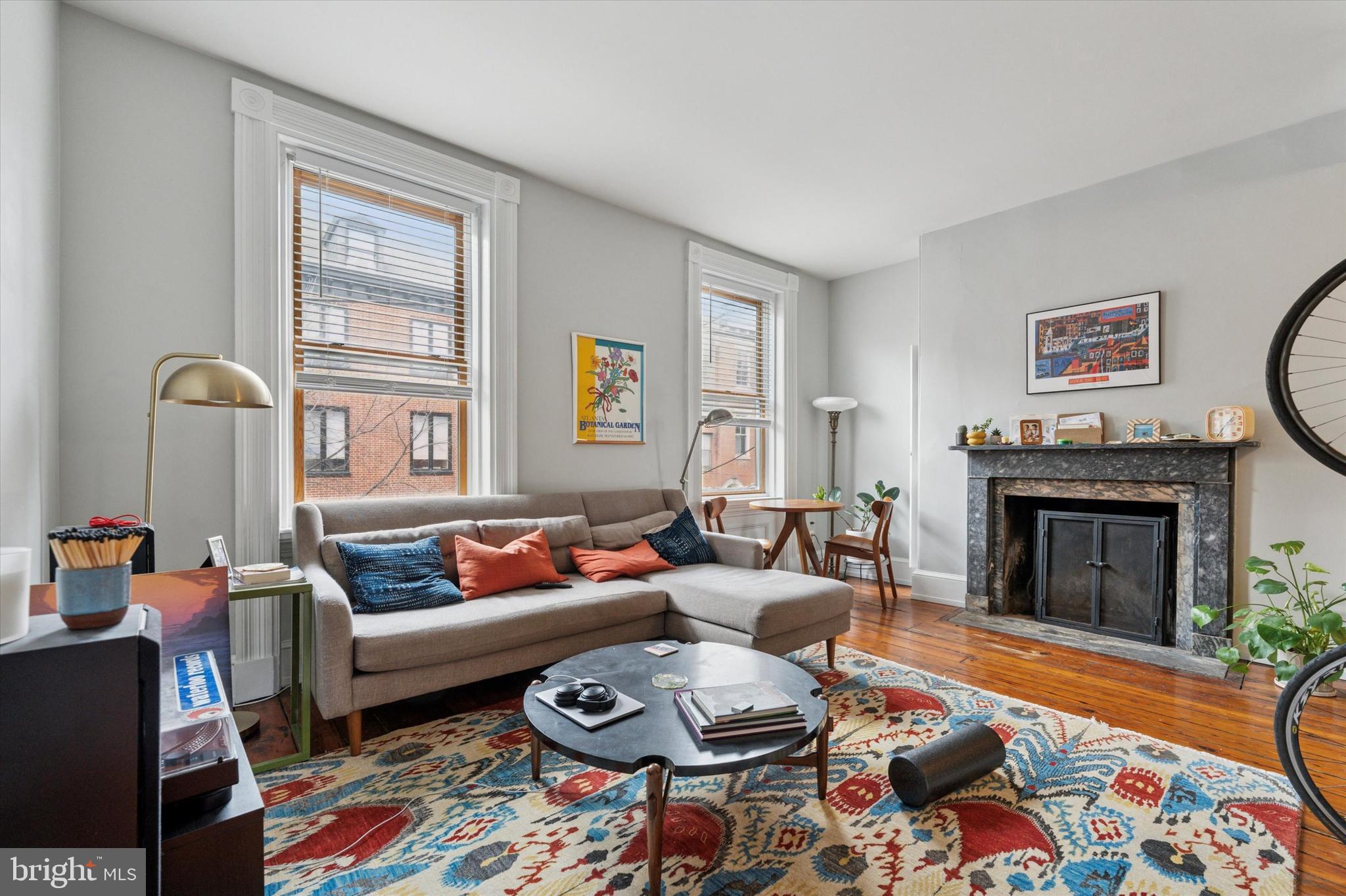 615 South 10th Street Philadelphia, PA 19147 - Photo 29 of 50 Unit 2F- Living Room