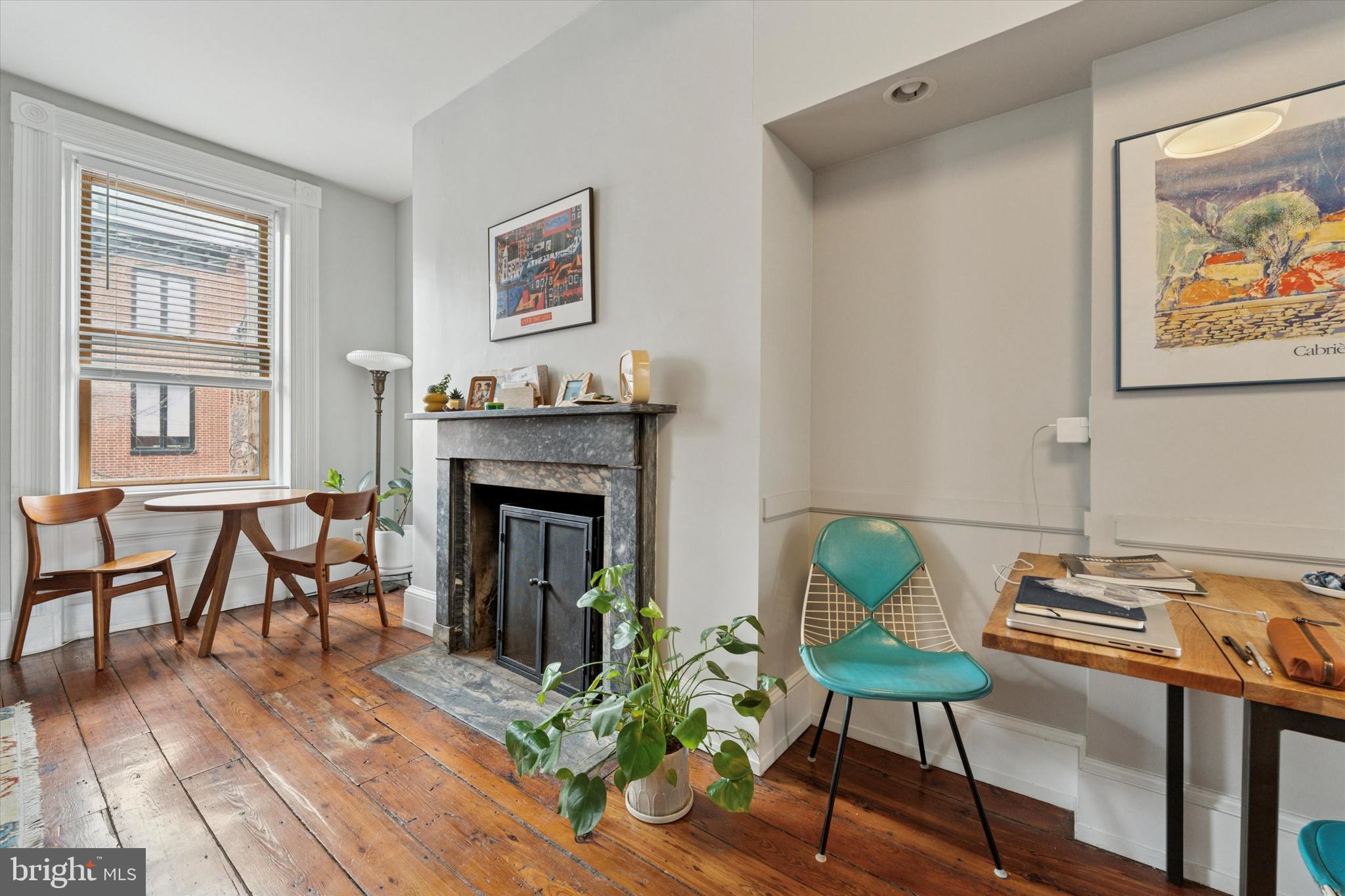 615 South 10th Street Philadelphia, PA 19147 - Photo 31 of 50 Unit 2F- Living Room