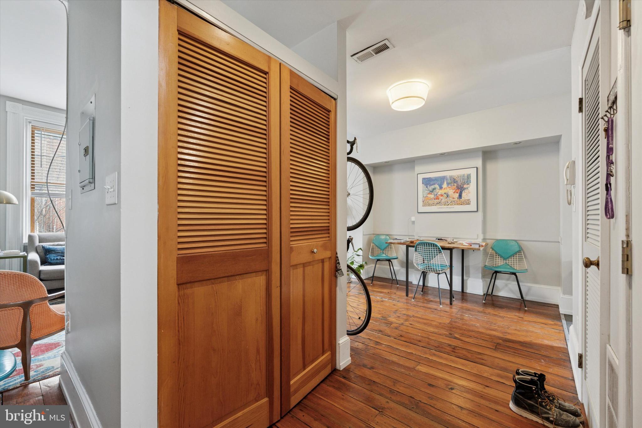 615 South 10th Street Philadelphia, PA 19147 - Photo 35 of 50 Unit 2F- Entry Closet