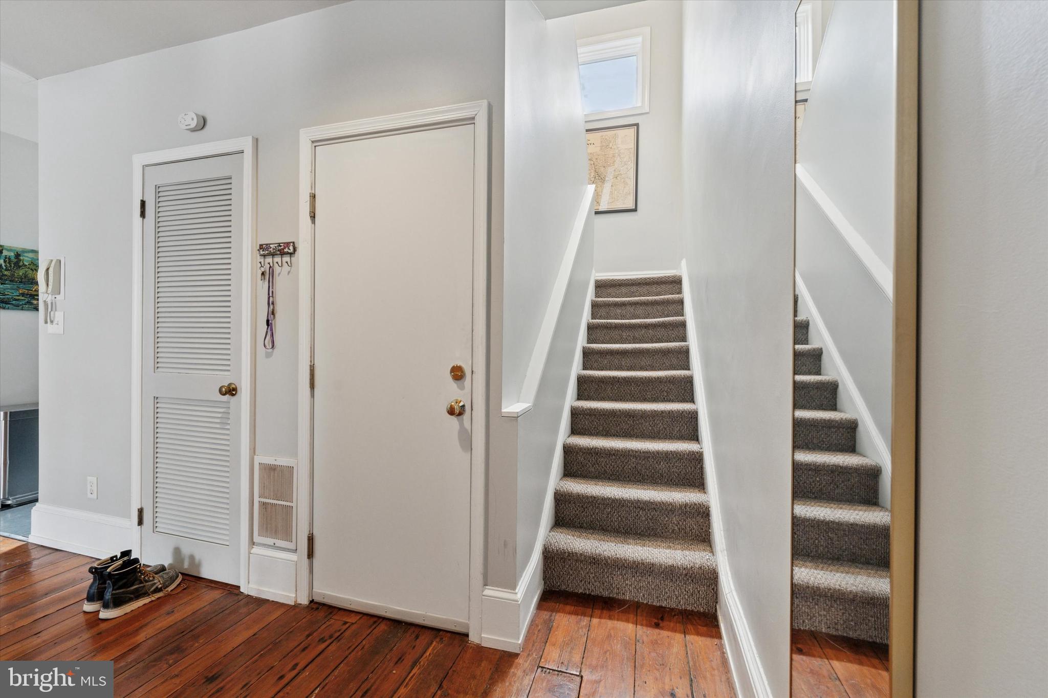 615 South 10th Street Philadelphia, PA 19147 - Photo 40 of 50 Unit 2F- Entry & Stairs to 3rd Floor