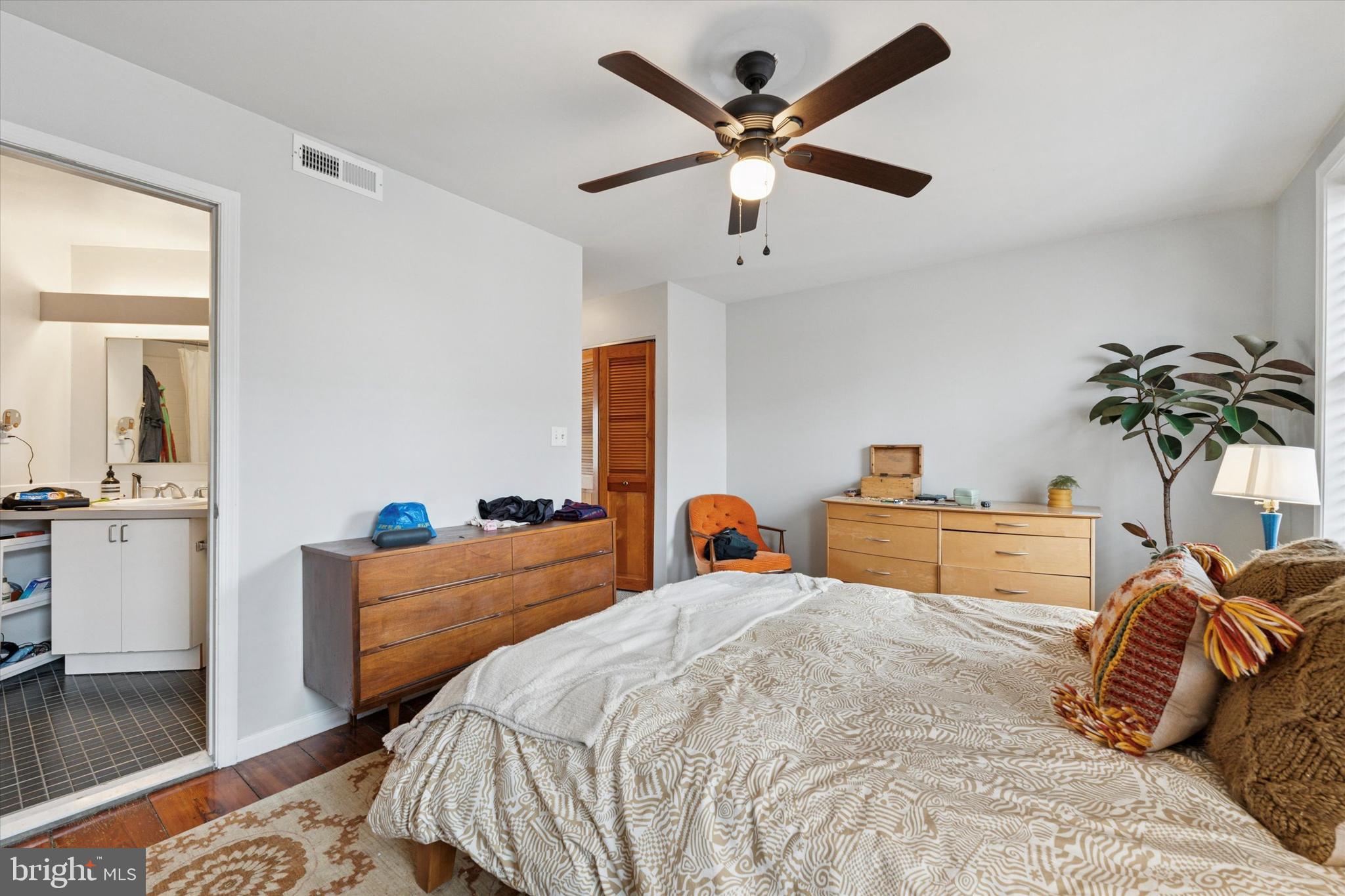 615 South 10th Street Philadelphia, PA 19147 - Photo 44 of 50 Unit 2F- Bedroom 1