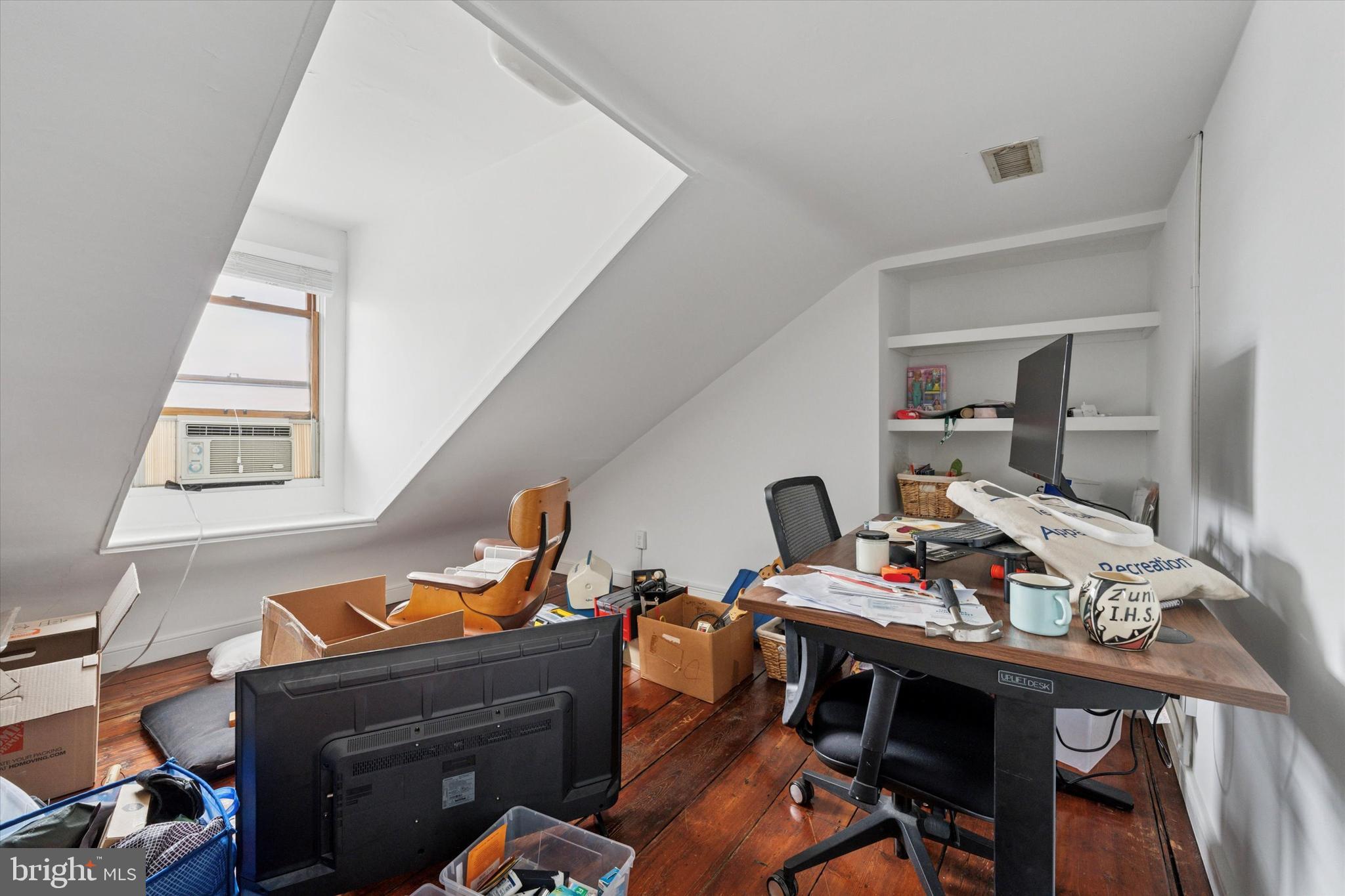 615 South 10th Street Philadelphia, PA 19147 - Photo 47 of 50 Unit 2F- Bedroom 2