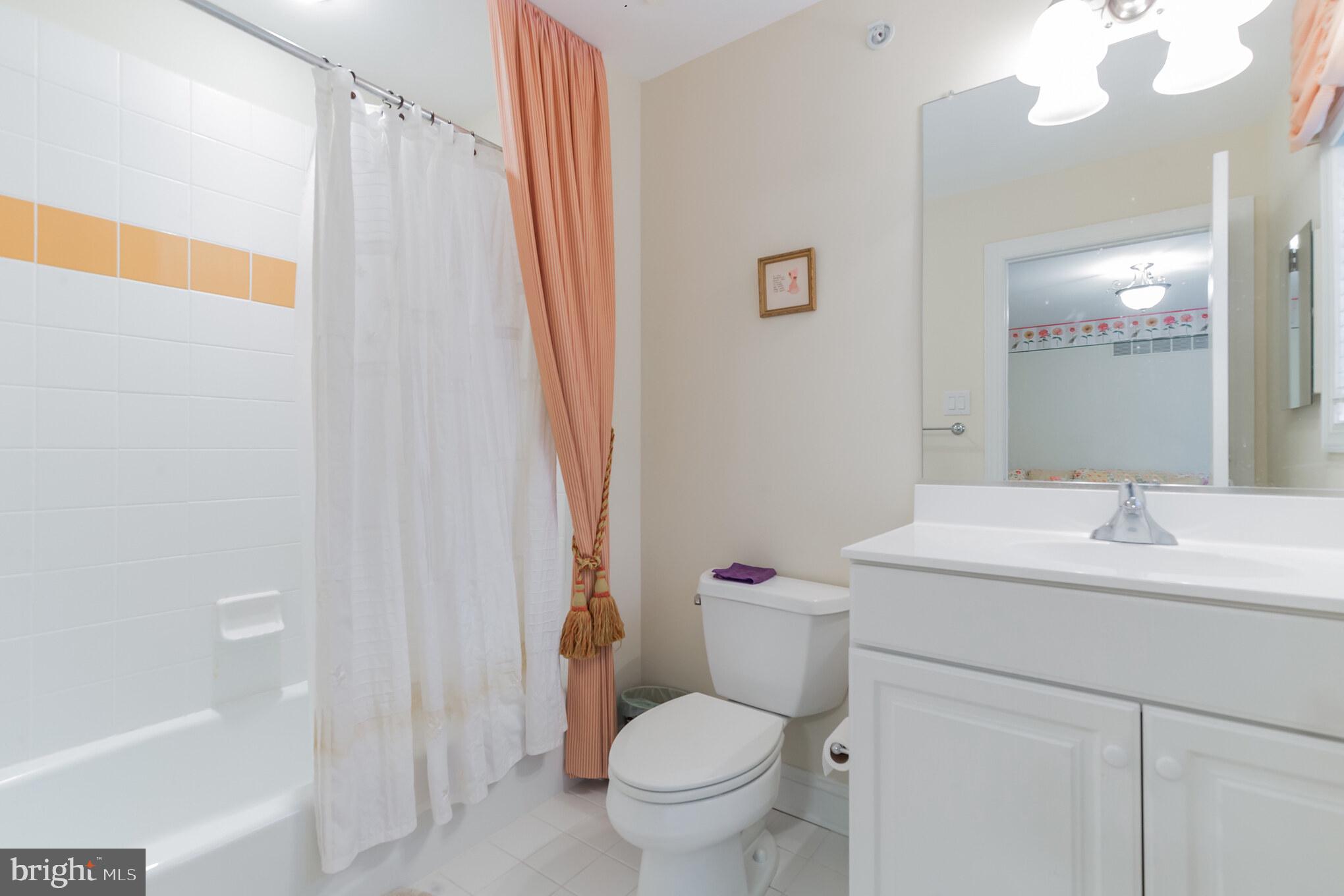 1017 Whitegate Road Wayne, PA 19087 - Photo 22 of 33