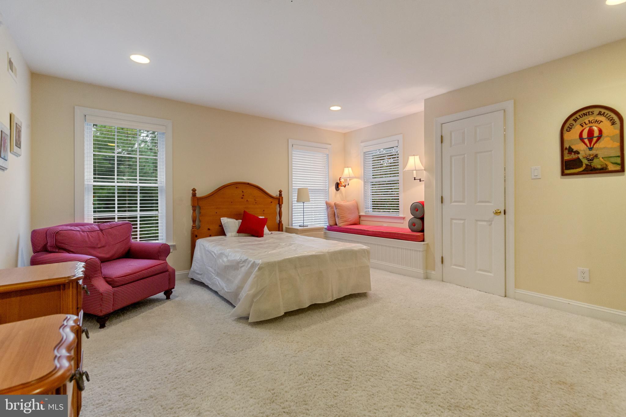 1017 Whitegate Road Wayne, PA 19087 - Photo 23 of 33 Bedroom 4 with jack and jill full bath