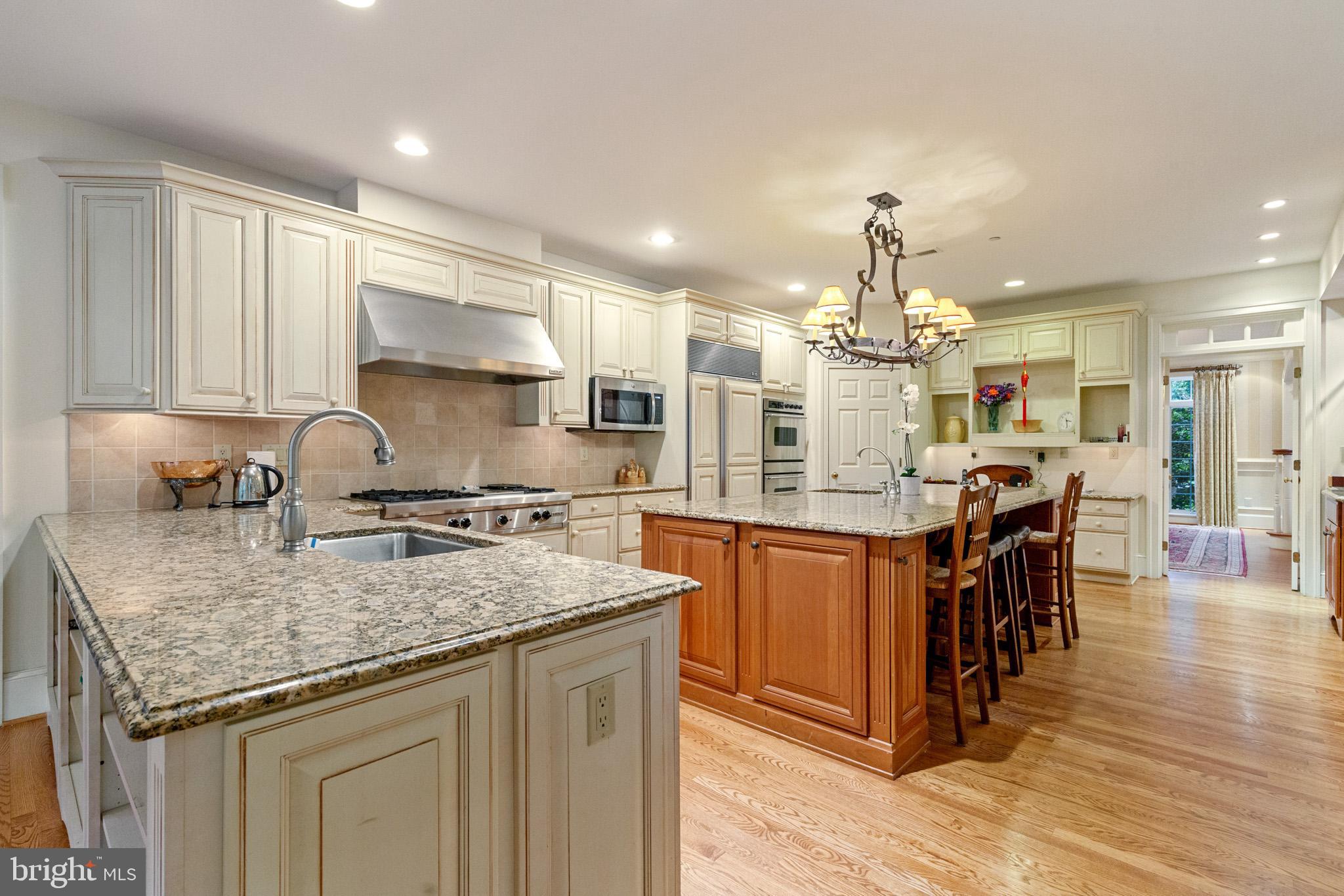 1017 Whitegate Road Wayne, PA 19087 - Photo 9 of 33 Kitchen
