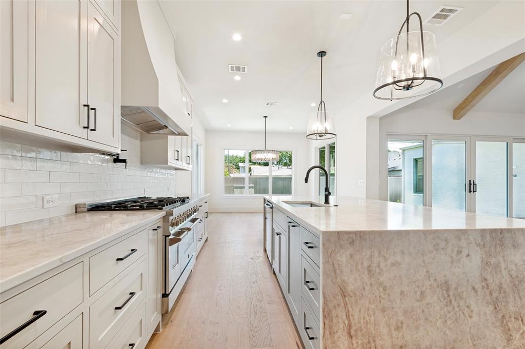 820 Edgefield Road Fort Worth, TX 76107 - Photo 14 of 29 Gallery Image 14