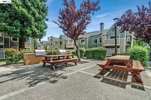 $220,000 | 150 Reflections Drive, Unit 13, San Ramon, CA 94583