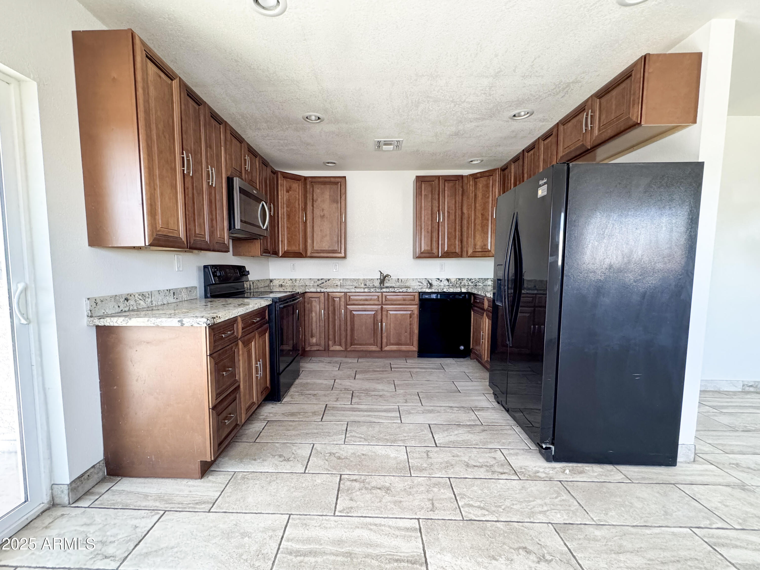 2739 West Rancho Drive Phoenix, AZ 85017 - Photo 8 of 32 8-IMG_1223