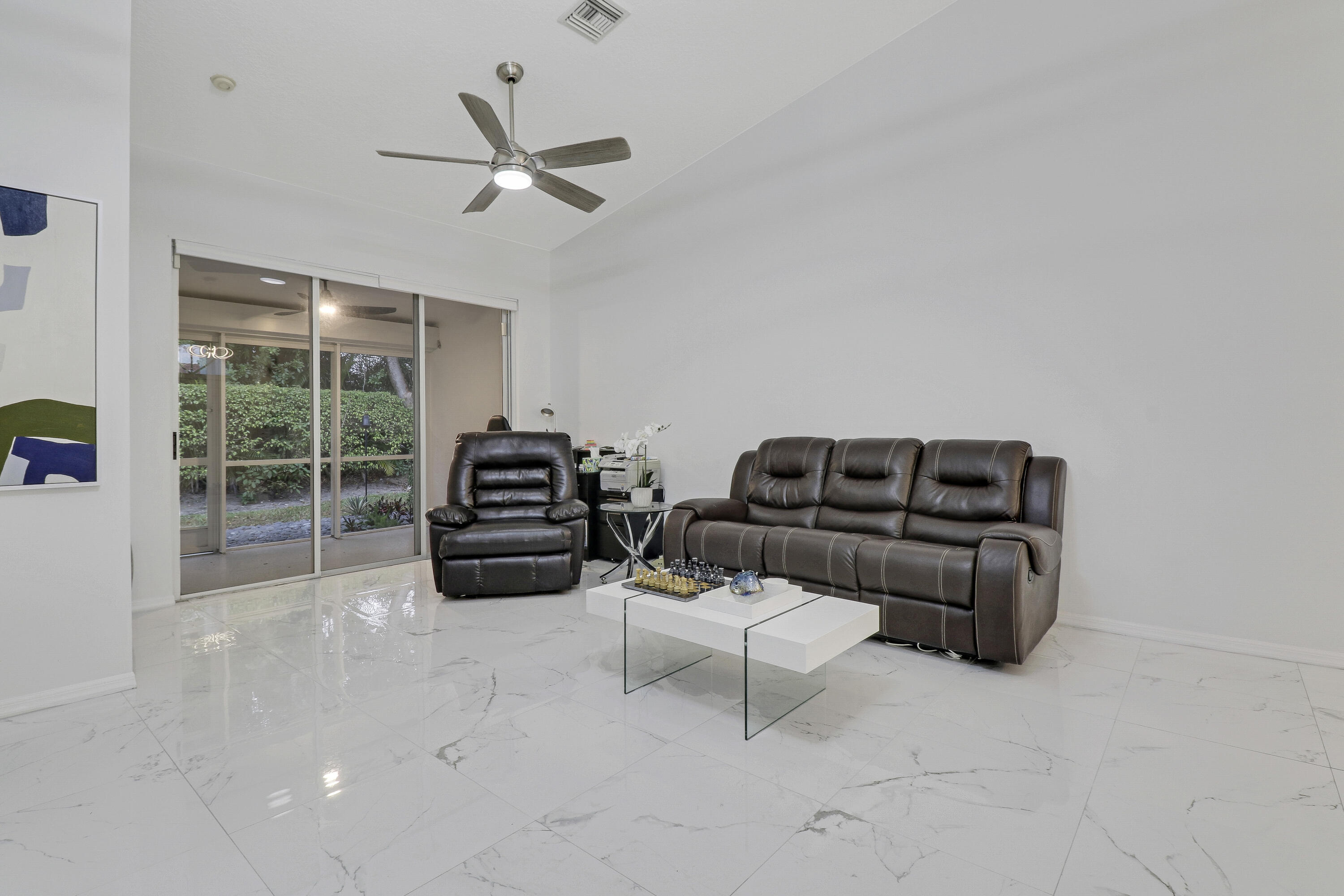 8237 Vía Bella Boca Raton, FL 33496 - Photo 10 of 41 Living Room