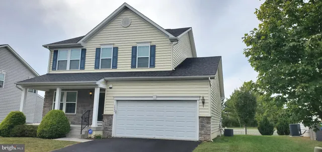 $519,999 | 1999 Crossings Way, Quakertown, PA 18951