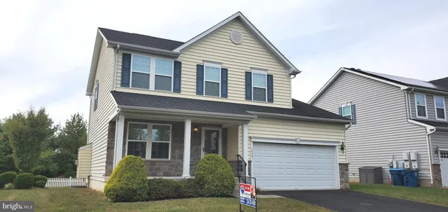 $519,999 | 1999 Crossings Way, Quakertown, PA 18951