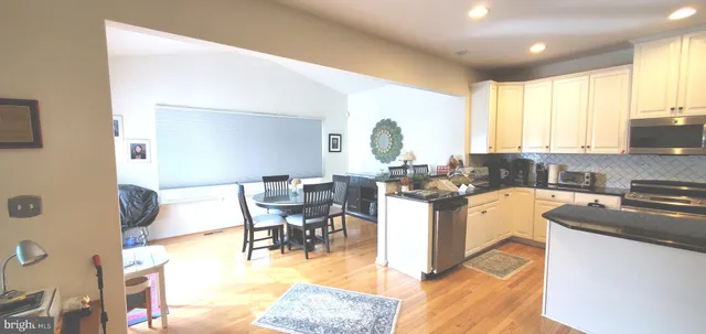 $519,999 | 1999 Crossings Way, Quakertown, PA 18951