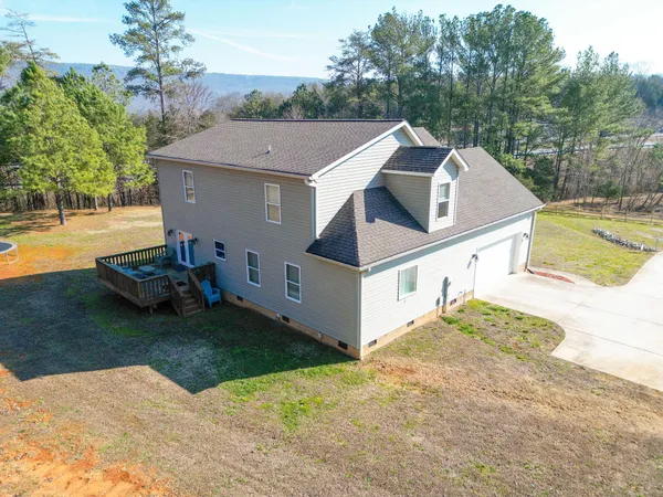 $369,000 | 185 Bell Lake Drive, Trenton, GA 30752