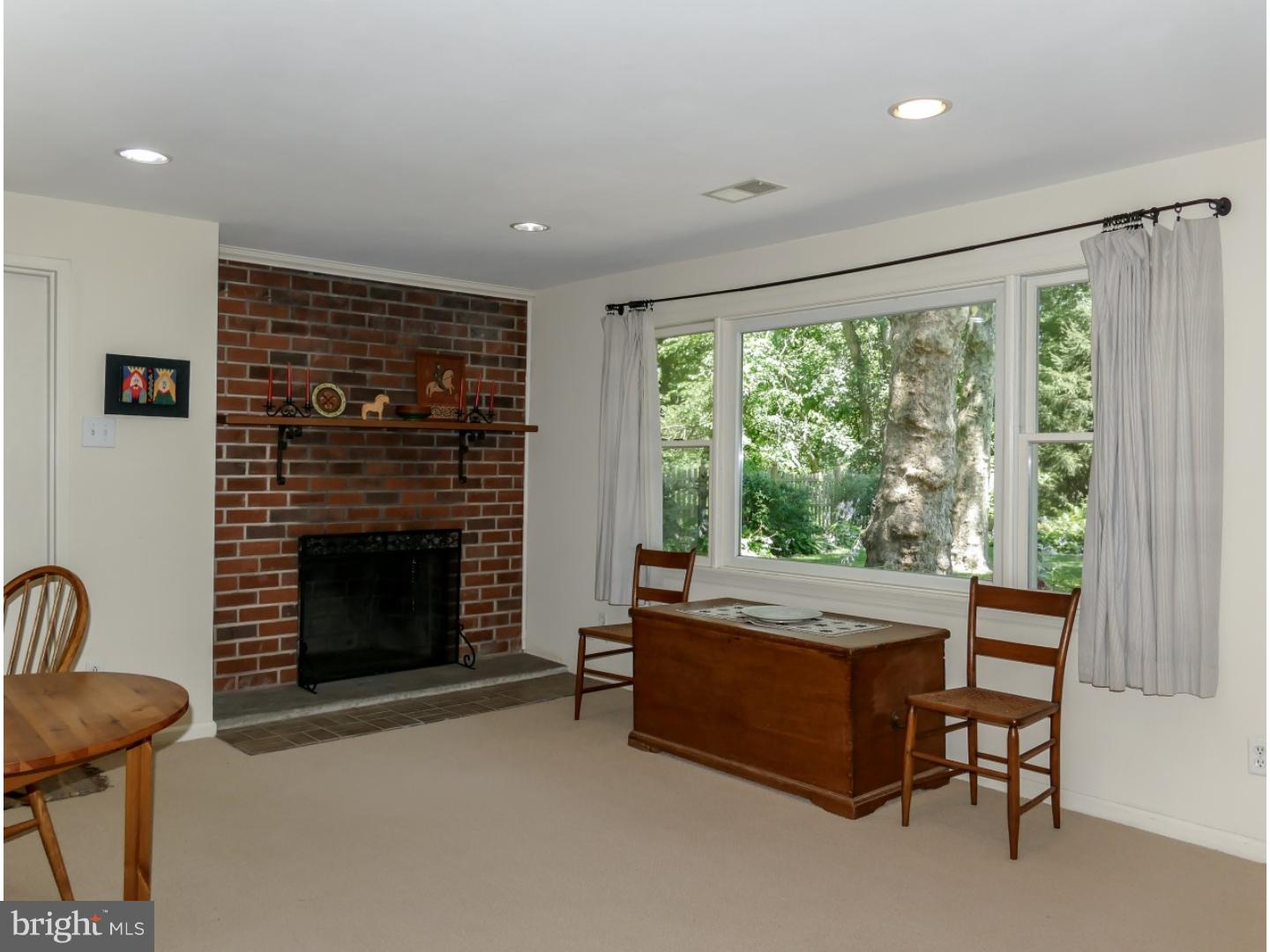 331 Saly Road Yardley, PA 19067 - Photo 14 of 25 Family Room