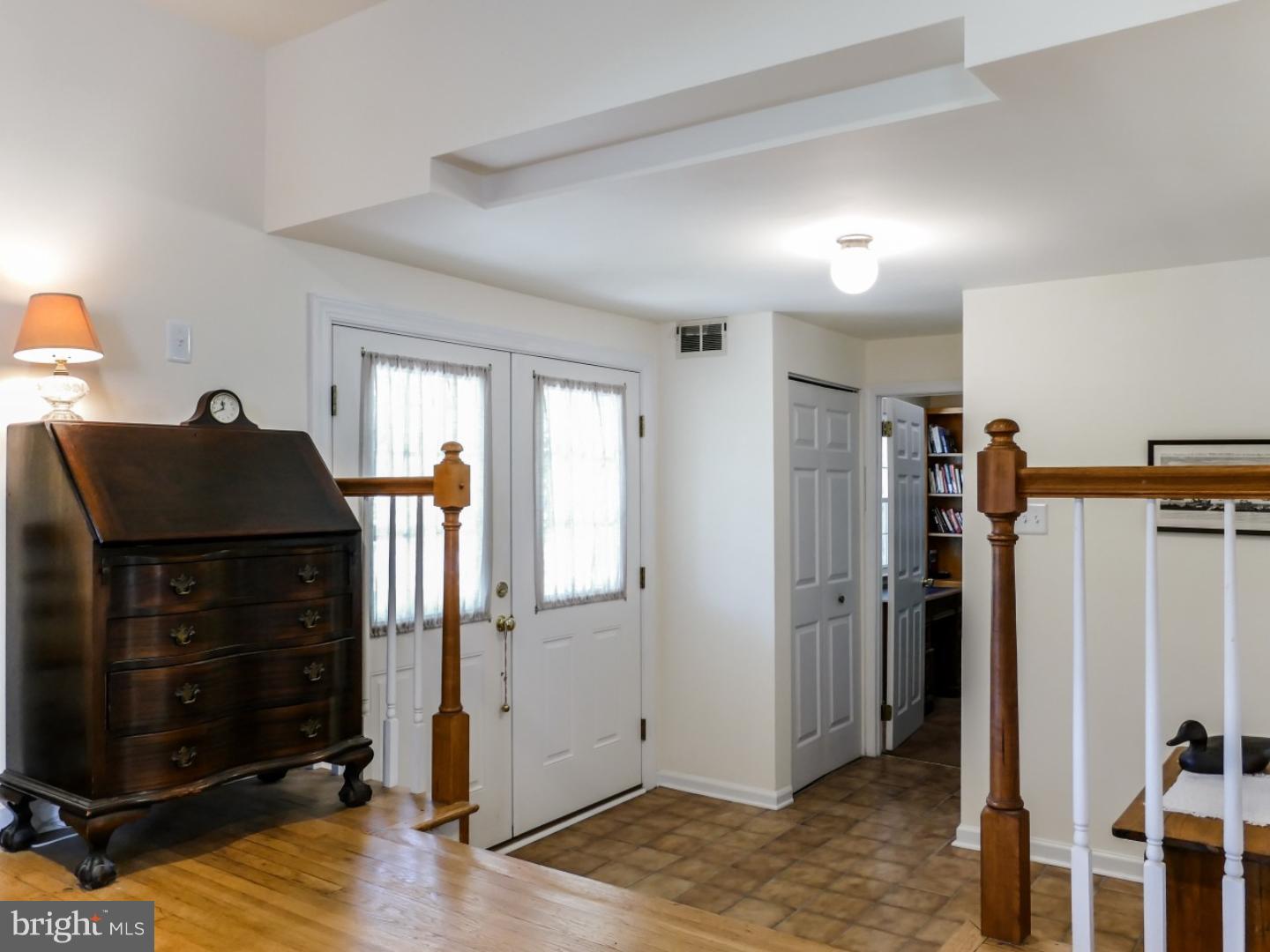 331 Saly Road Yardley, PA 19067 - Photo 10 of 25 Foyer