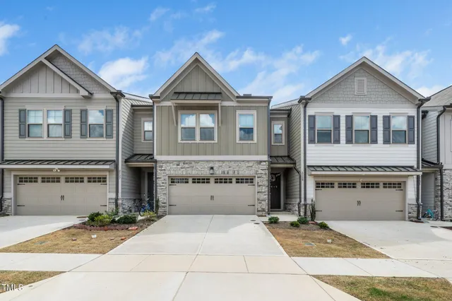 $499,500 | 2129 Mars Hl Lane, Apex, NC 27502