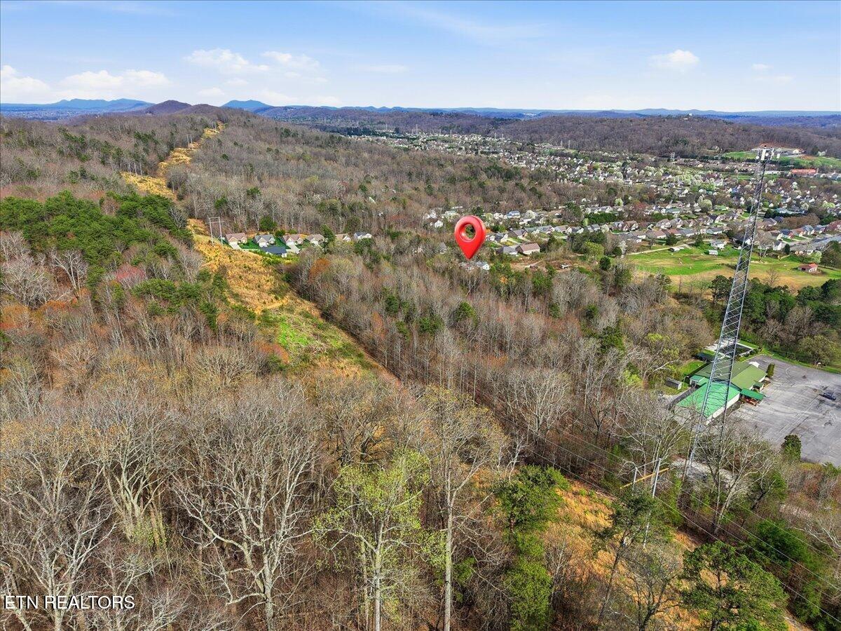 541 Dante Road Knoxville, TN 37918 - Photo 7 of 11 07-009_dji_fly_20260311_162054_0026_1773