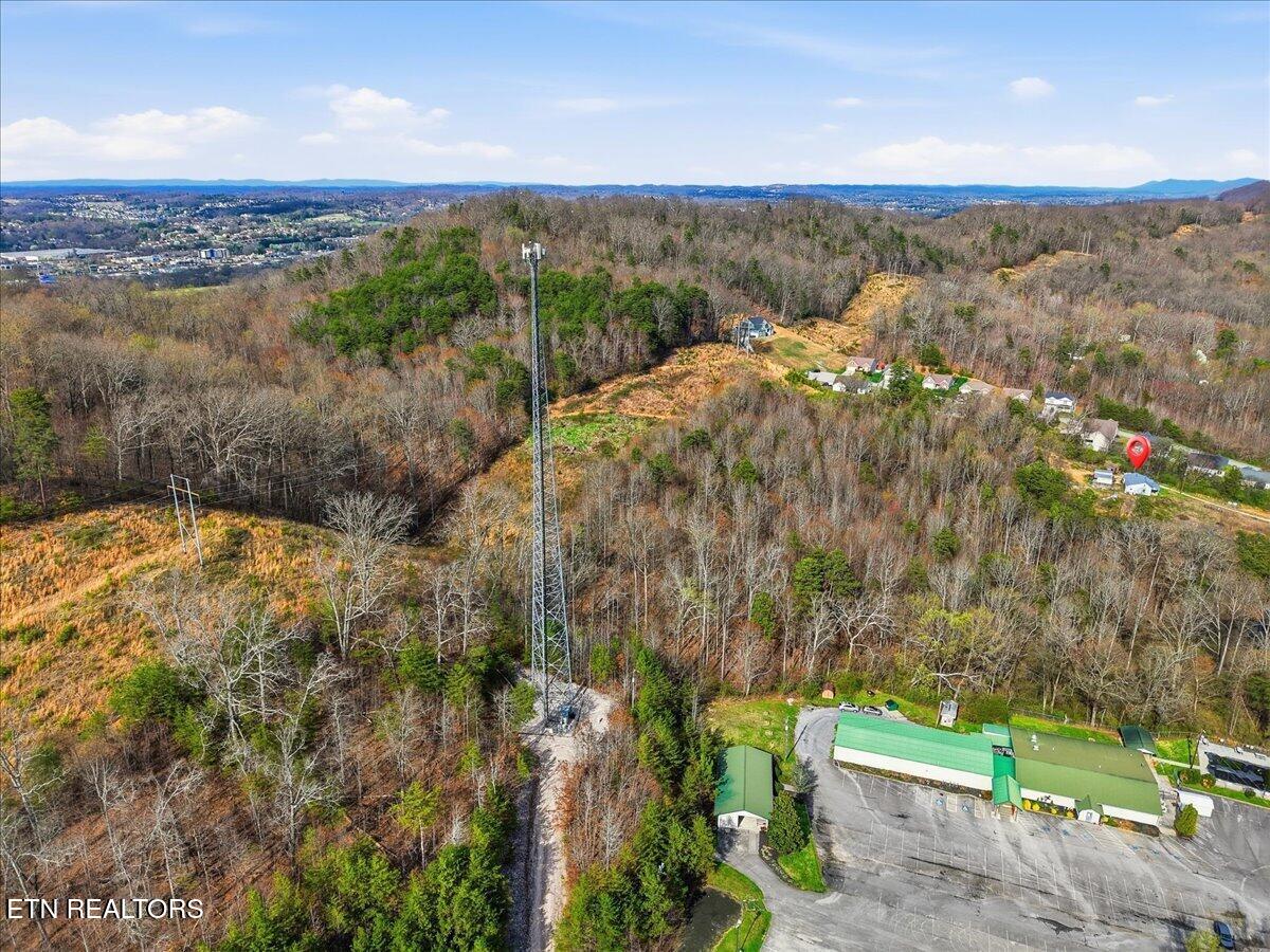 541 Dante Road Knoxville, TN 37918 - Photo 8 of 11 08-010_dji_fly_20260311_162124_0029_1773