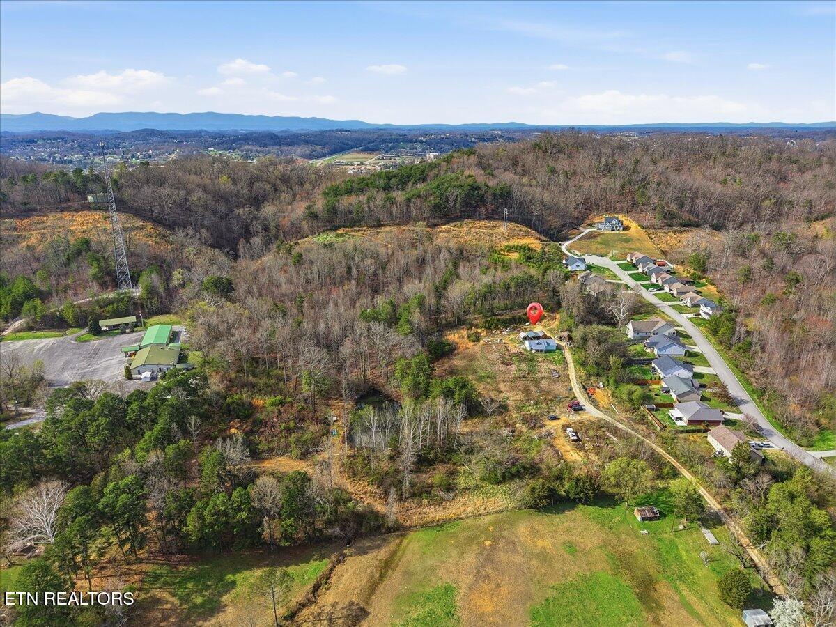 541 Dante Road Knoxville, TN 37918 - Photo 10 of 11 10-012_dji_fly_20260311_162218_0035_1773