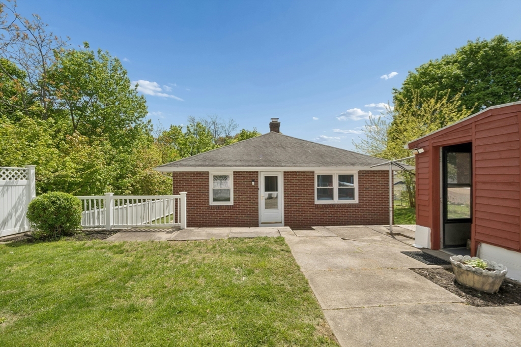 31 Villa Road Shrewsbury, MA 01545 - Photo 17 of 39 Gallery Image 17