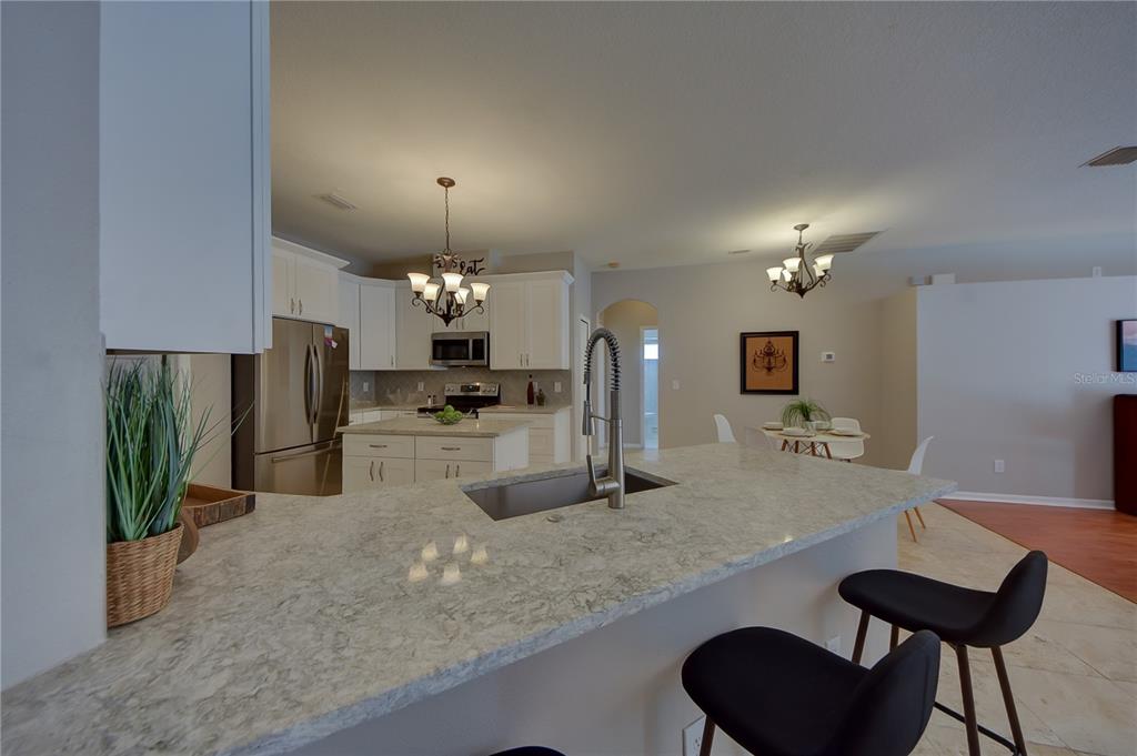 2823 Windcrest Oaks Court Valrico, FL 33594 - Photo 14 of 41