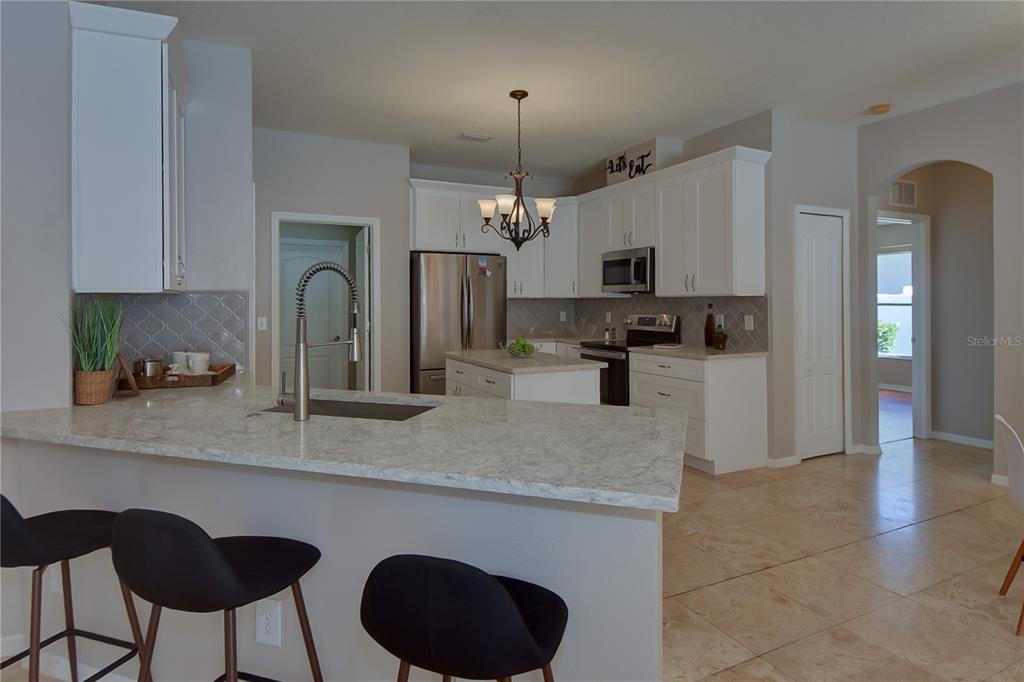 2823 Windcrest Oaks Court Valrico, FL 33594 - Photo 16 of 41