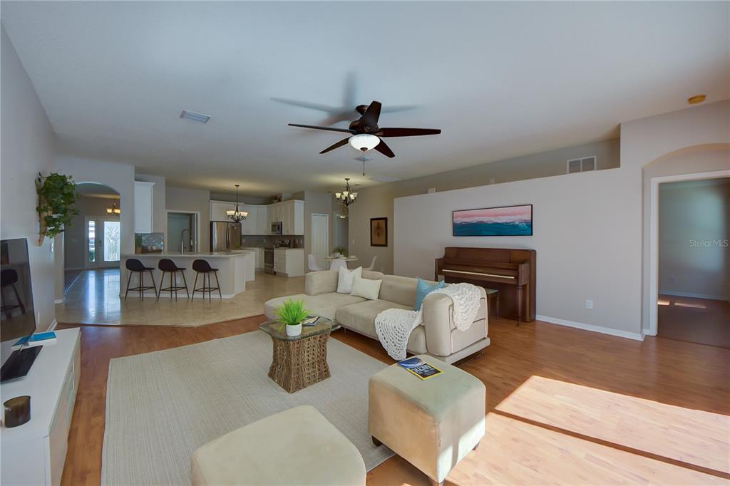 2823 Windcrest Oaks Court Valrico, FL 33594 - Photo 27 of 41