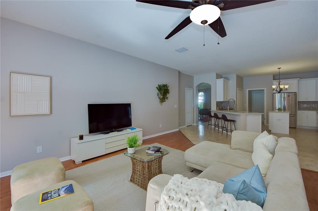 2823 Windcrest Oaks Court Valrico, FL 33594 - Photo 28 of 41