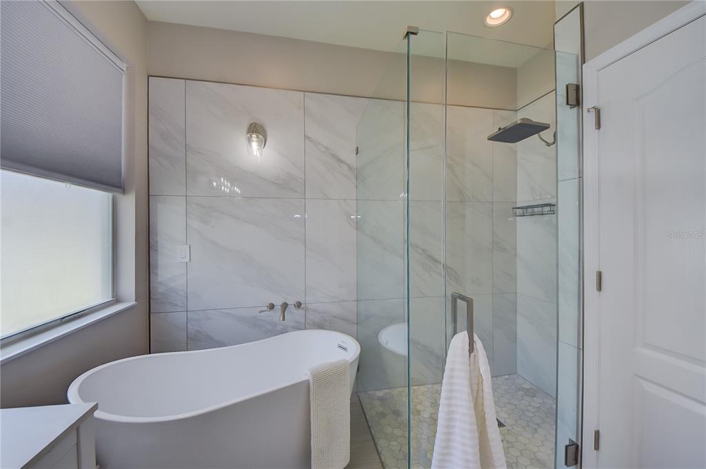 2823 Windcrest Oaks Court Valrico, FL 33594 - Photo 32 of 41