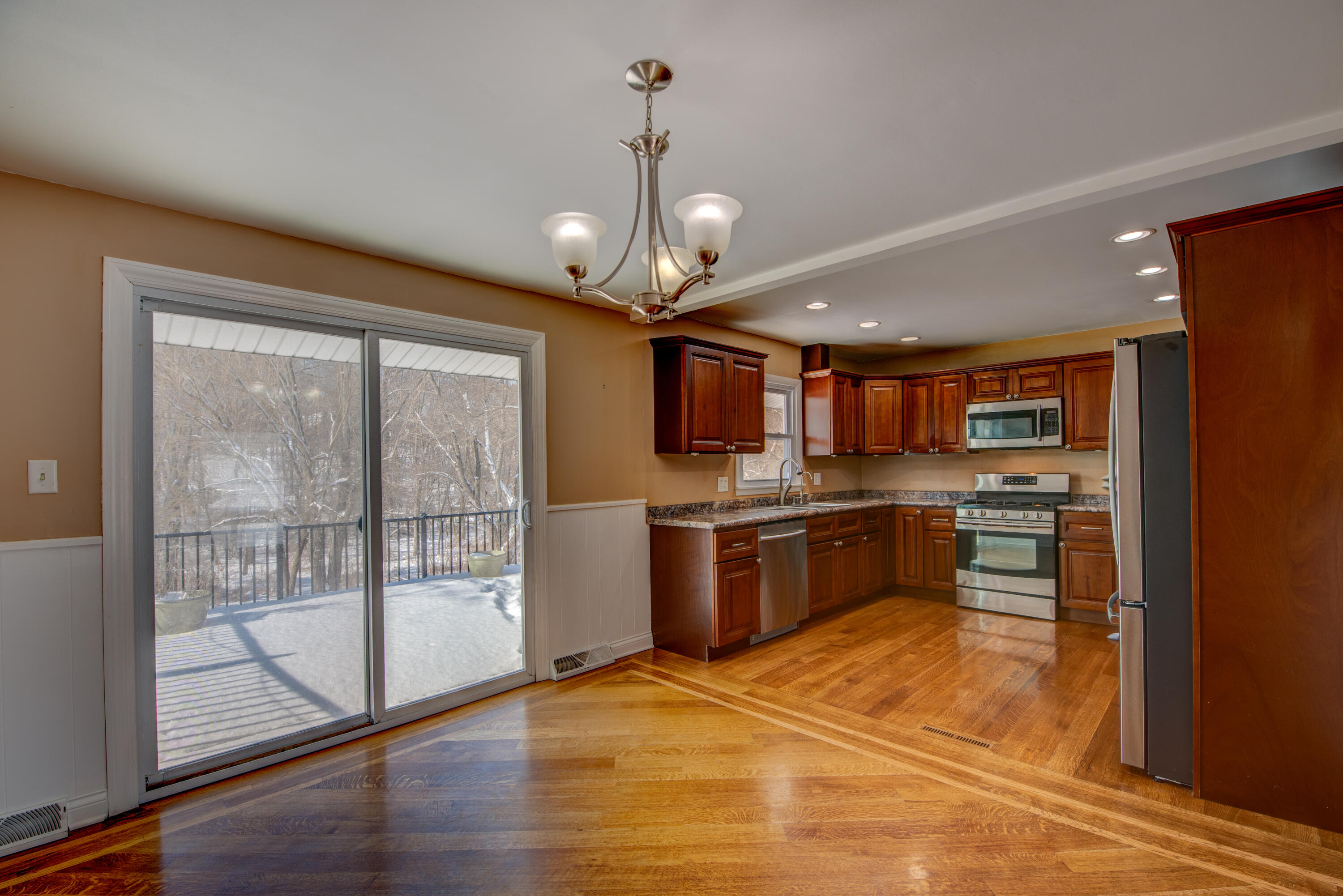 12418 White Oak Drive Crown Point, IN 46307 - Photo 15 of 52 3000x2002