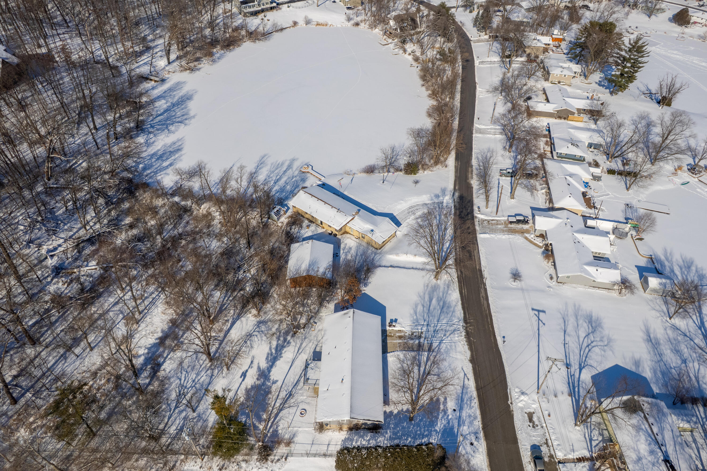 12418 White Oak Drive Crown Point, IN 46307 - Photo 3 of 52 3000x1998